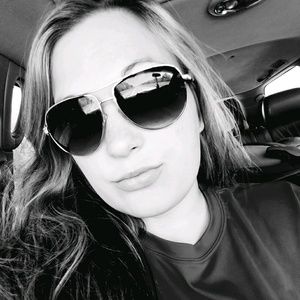 Meet your Posher, Tracie0